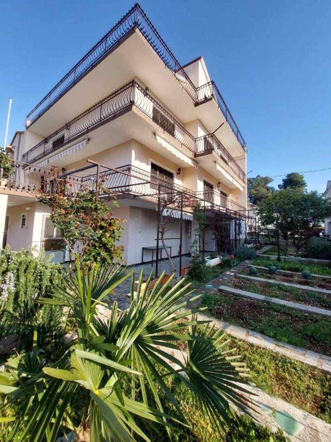 Villa Petra Trogir Bagian luar foto