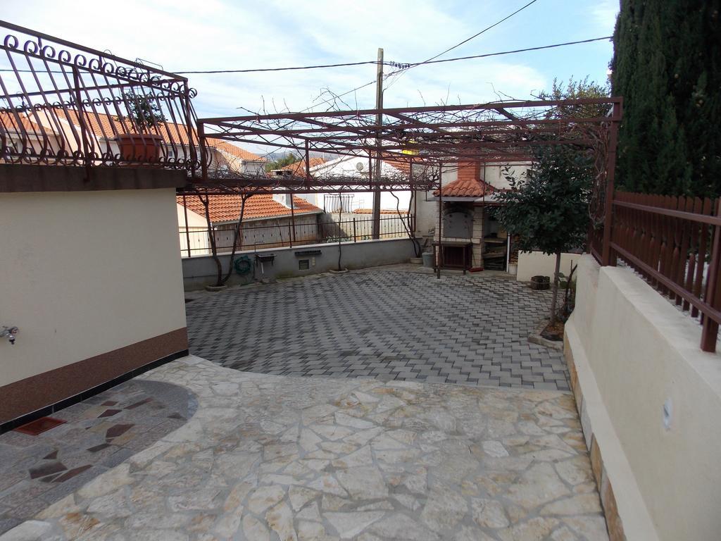 Villa Petra Trogir Bagian luar foto