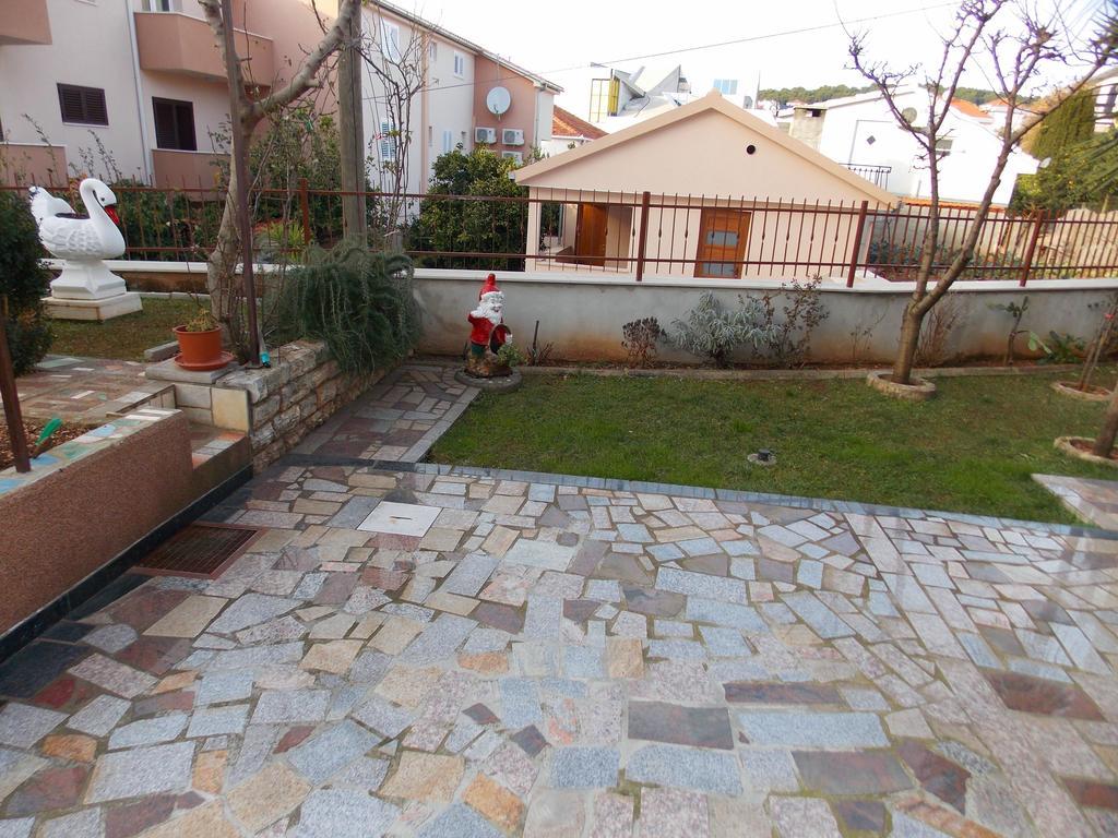 Villa Petra Trogir Bagian luar foto